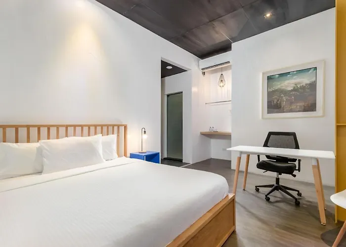 Draper Hotel Makati