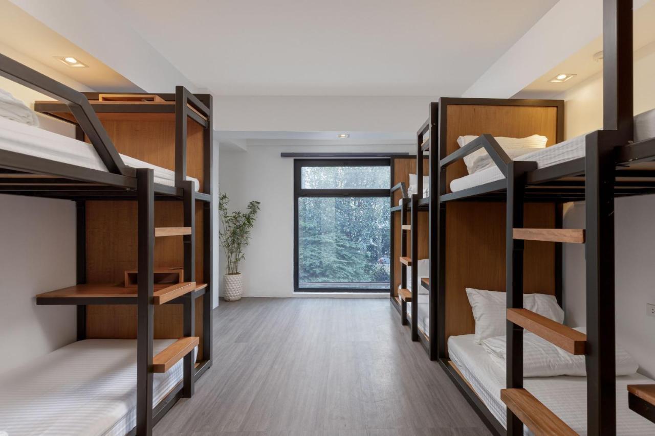 Hostel Draper Makati Makati City